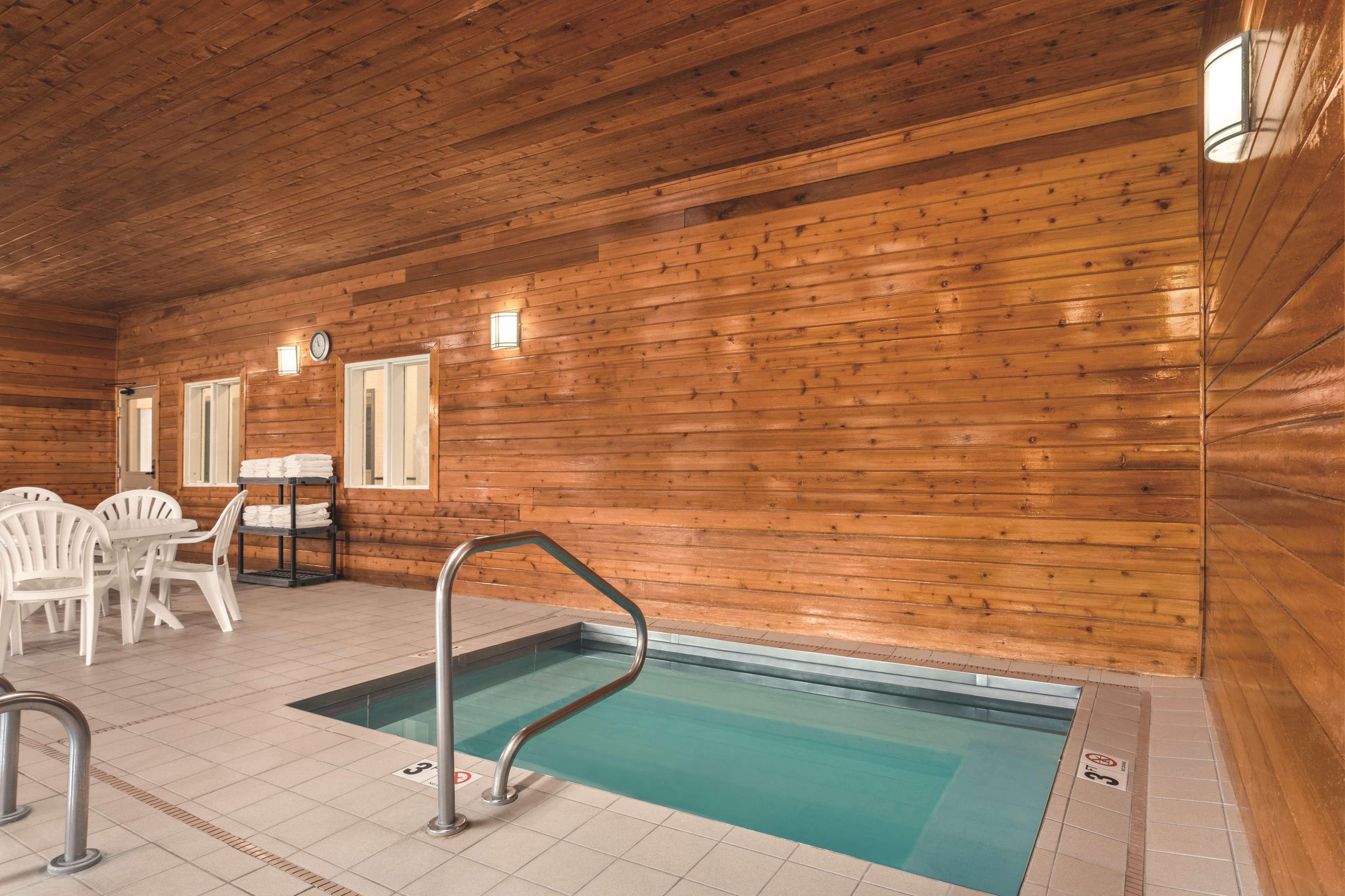 Country Inn & Suites By Radisson, Dakota Dunes, Sd מראה חיצוני תמונה