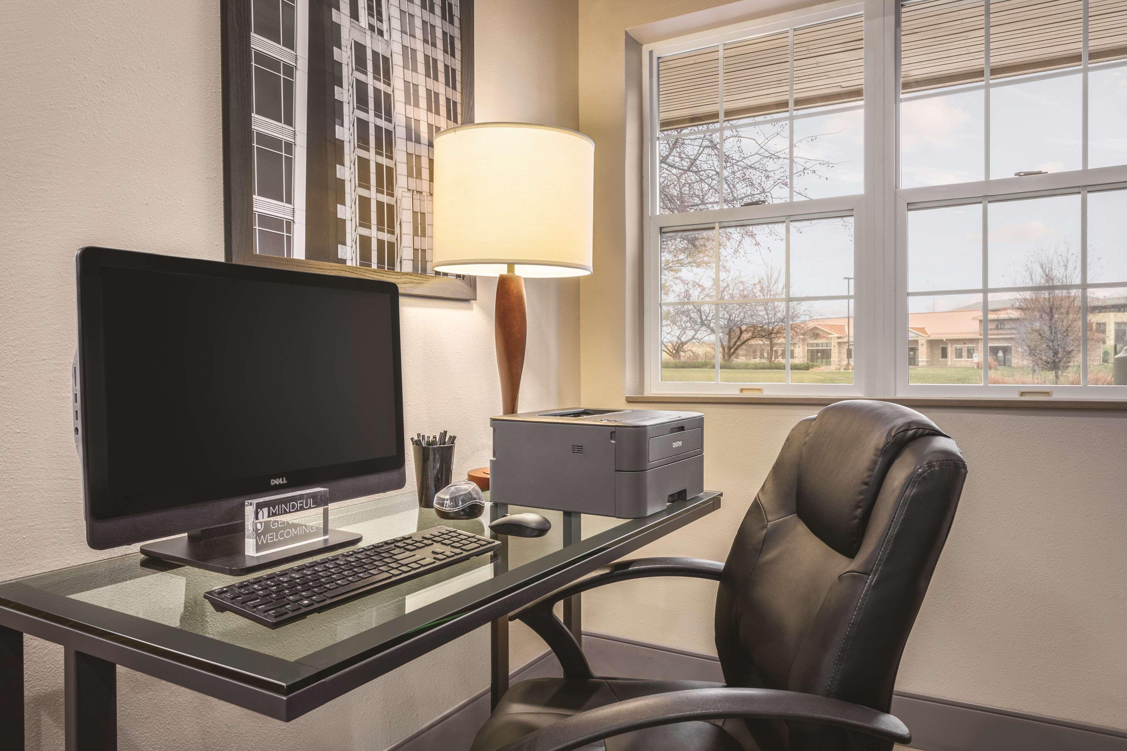 Country Inn & Suites By Radisson, Dakota Dunes, Sd מראה חיצוני תמונה