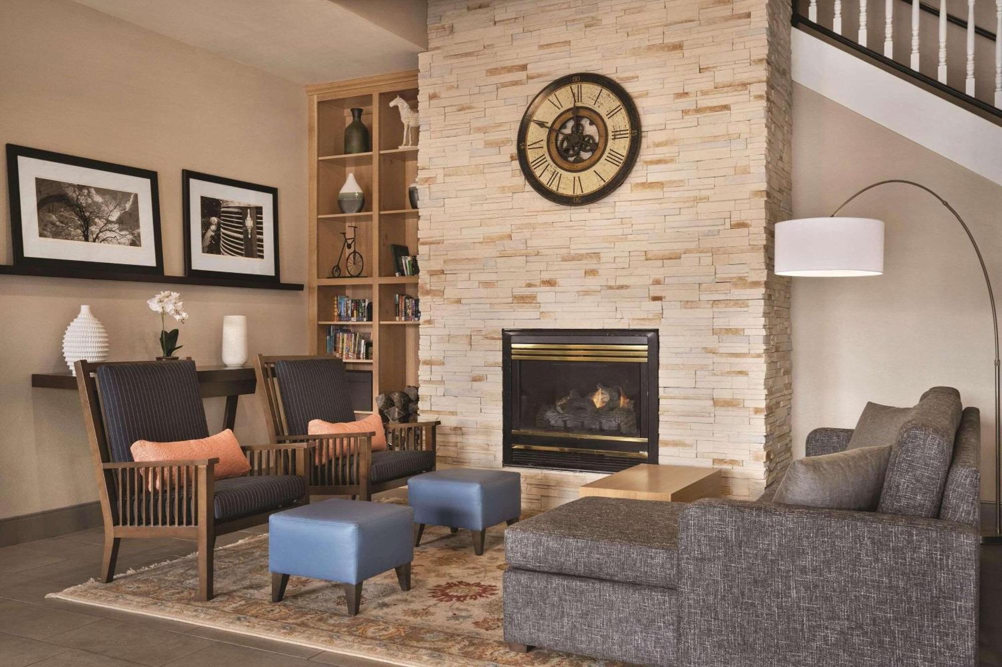 Country Inn & Suites By Radisson, Dakota Dunes, Sd מראה חיצוני תמונה